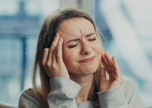 Leia mais sobre o artigo Enxaqueca e dor de cabeça são a mesma coisa?Não é tão simples quanto parece!